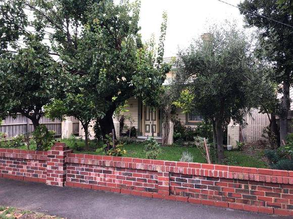 27 Highbury Grove, Prahran