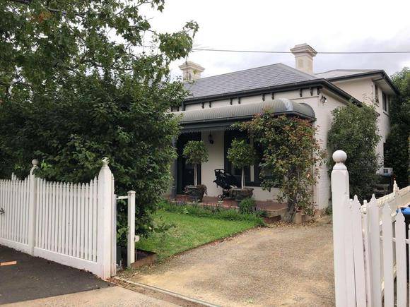 36 Highbury Grove, Prahran