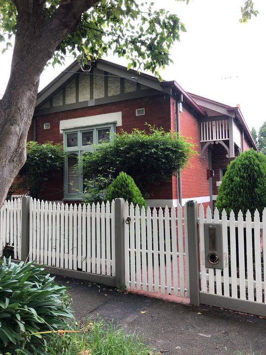 10 Larnook Street, Prahran