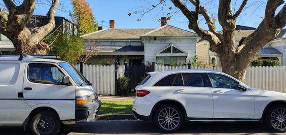 13 Chatsworth Road, Prahran