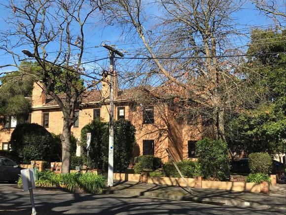 10 Grandview Grove, Prahran
