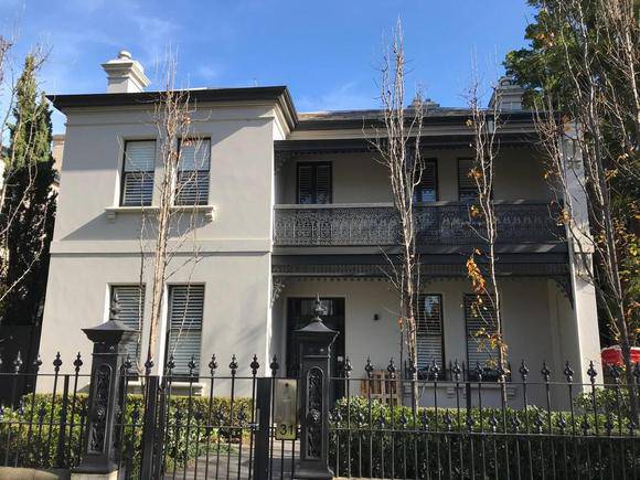31 Grandview Grove, Prahran