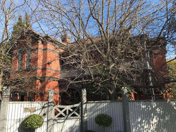 45 Grandview Grove, Prahran