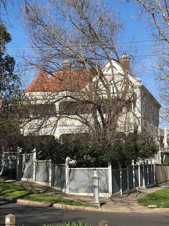 49 Grandview Grove, Prahran