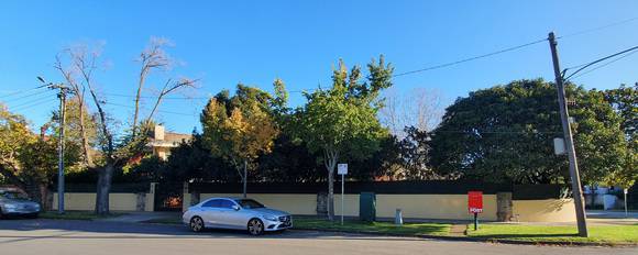 83 Clendon Lodge, TOORAK.jpg