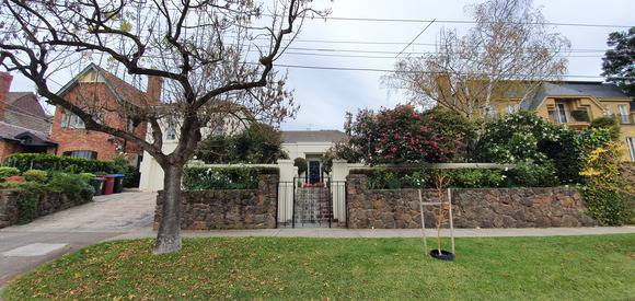 22-24 Evans Court, TOORAK