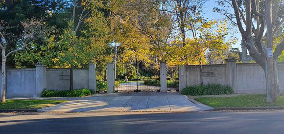 65 Clendon rd, TOORAK