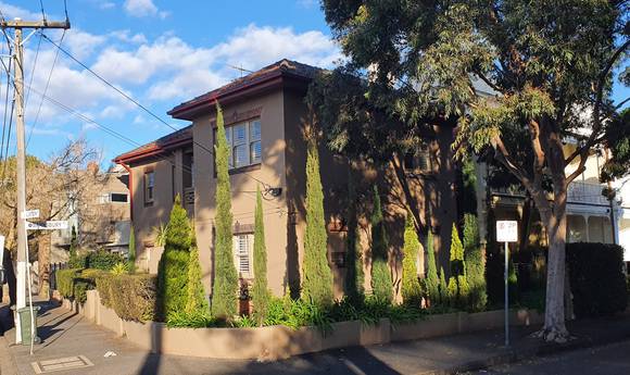 9 Luxton rd South Yarra