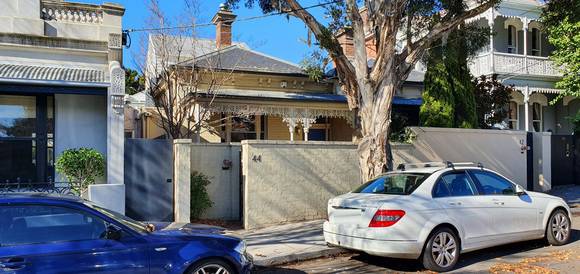44 Hawksburn Road, South Yarra