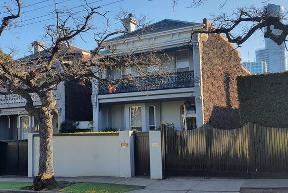 9 Kensington rd South Yarra