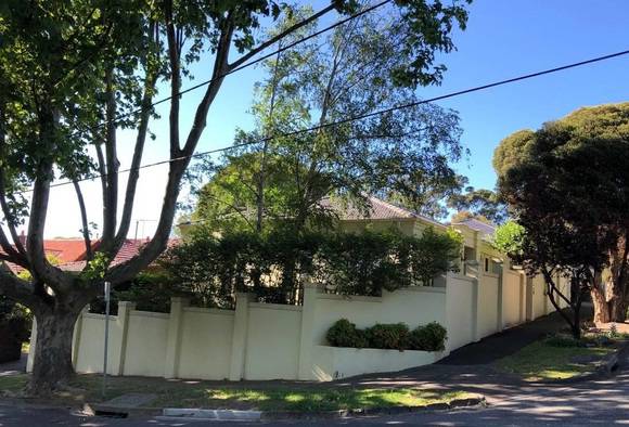 12 Boyanda Road, Glen Iris