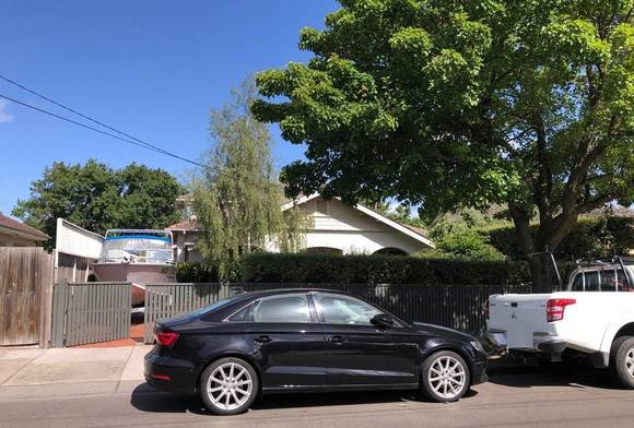 1 Serrell Street, Malvern East