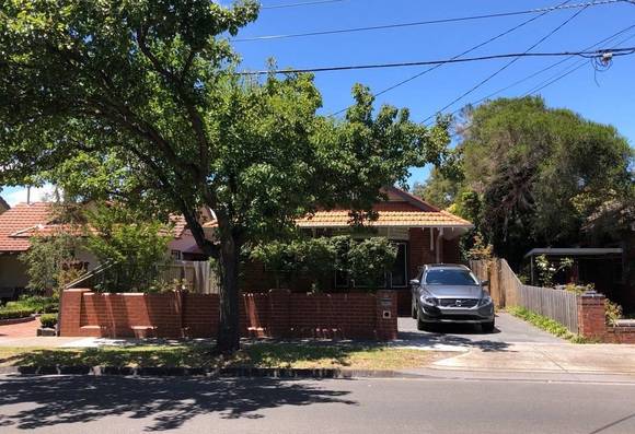 24 Serrell Street, Malvern East