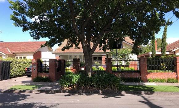 25 Serrell Street, Malvern East