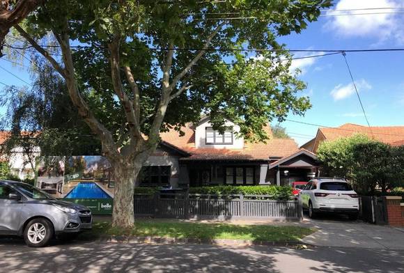 21 Nirvana Avenue, Malvern East