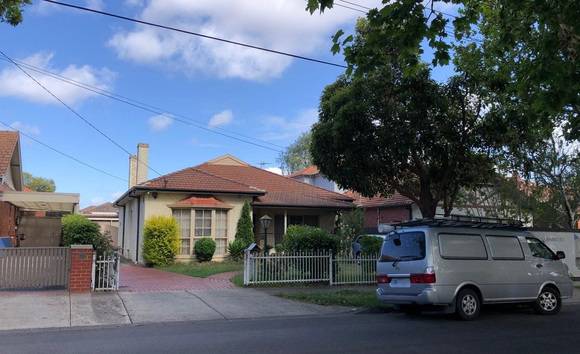 27 Nirvana Avenue, Malvern East