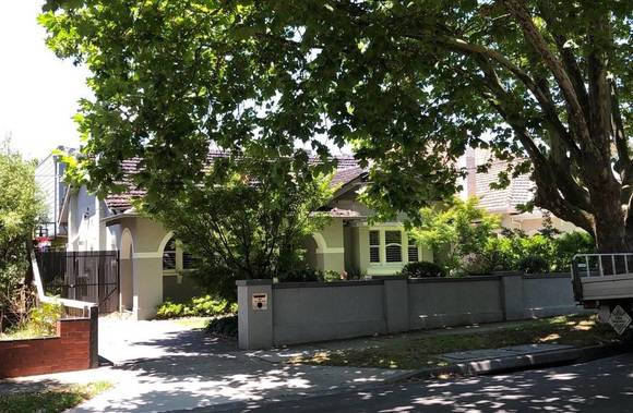 44 Nirvana Avenue, Malvern East