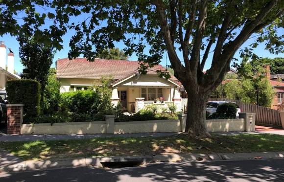 49 Karma Avenue, Malvern East