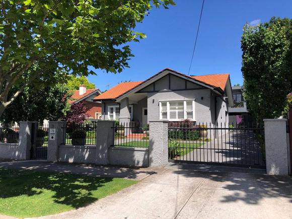 73 Karma Avenue, Malvern East