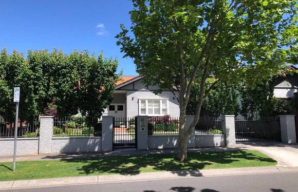 73 Karma Avenue, Malvern East