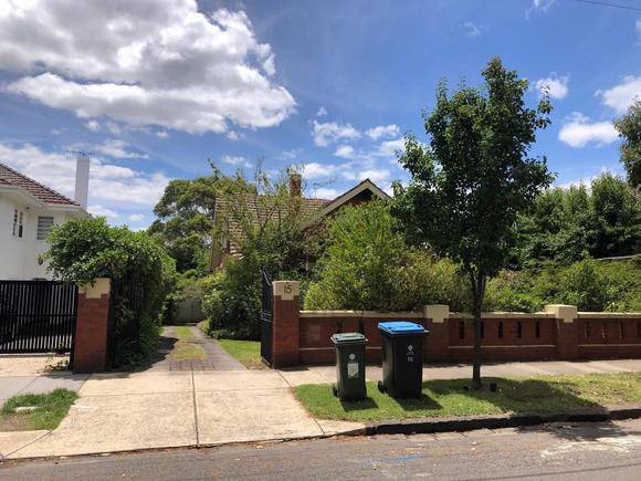 15 Talbot Crescent, Kooyong