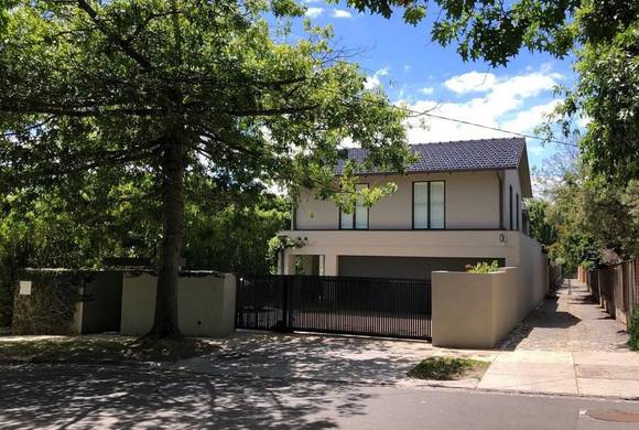 16 Avenel Road, Kooyong
