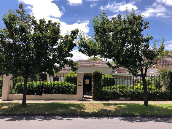 17 Monaro Road, Kooyong