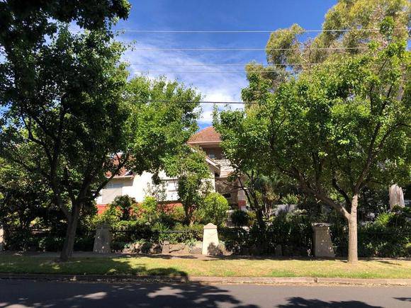 22 Monaro Road, Kooyong