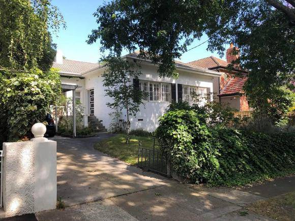 27 Avenel Road, Kooyong