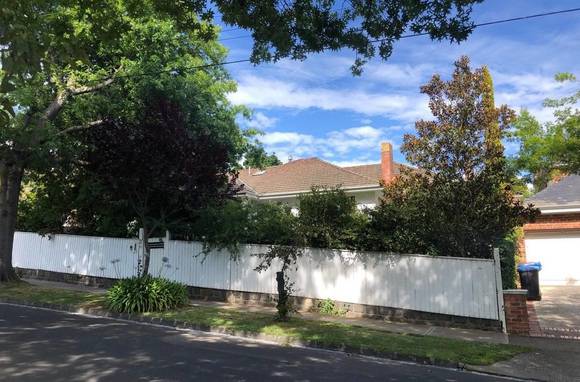 3 Avenel Road, Kooyong