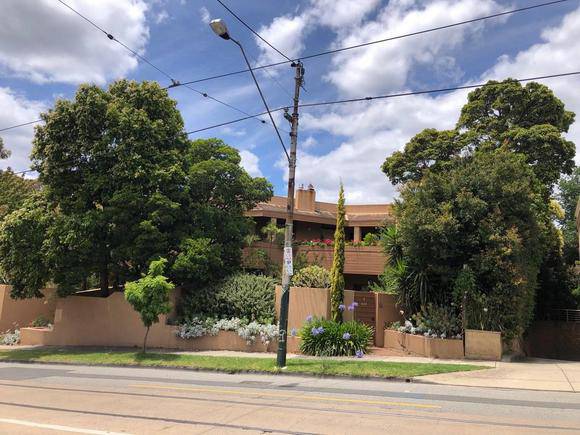 430 Glenferrie Road, Kooyong