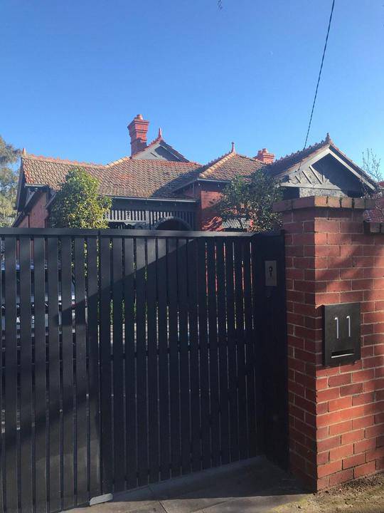 11 Epping Street, Malvern East