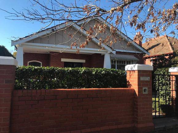 28 Douglas Street, Malvern East