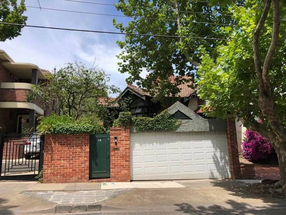 14 Warra Street, Toorak