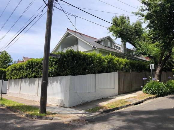 26 Warra Street, Toorak