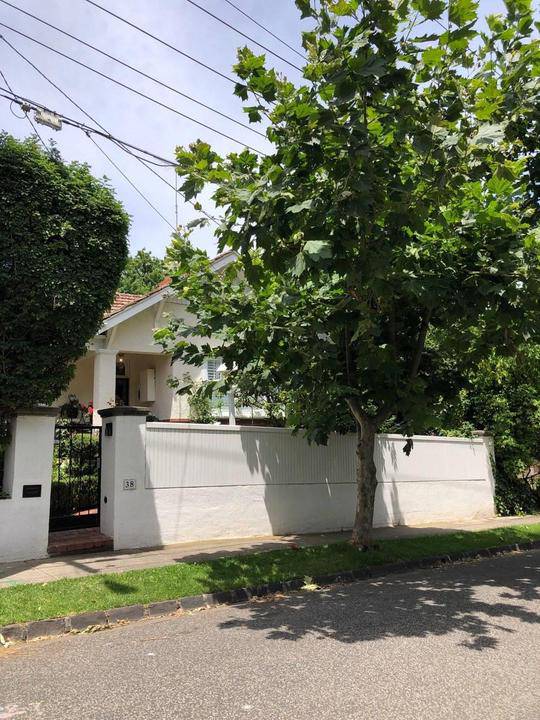 38 Warra Street, Toorak