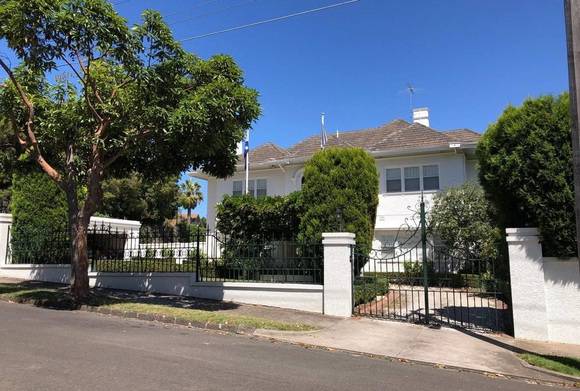 11 Glenbervie Road, Toorak