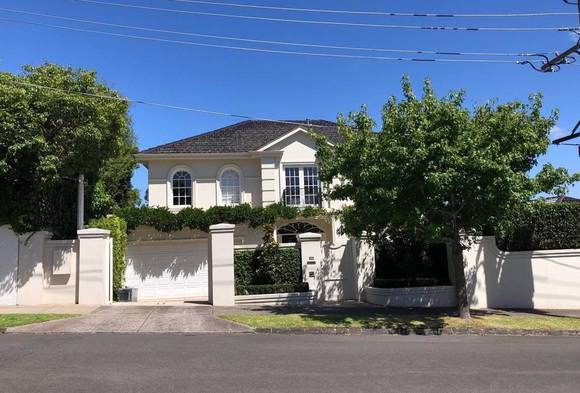 15 Glenbervie Road, Toorak