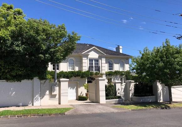 15 Glenbervie Road, Toorak