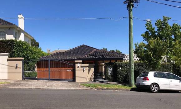 17 Glenbervie Road, Toorak