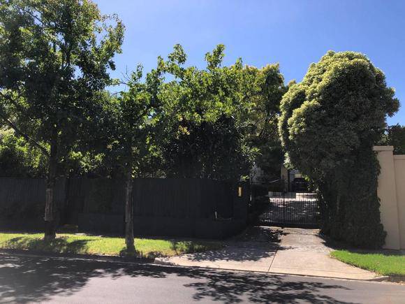 4 Power Avenue, Toorak