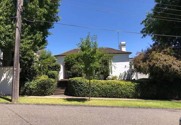 15 Moonga Road, Toorak