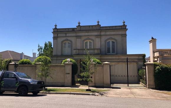 3 Glyndebourne Avenue, Toorak