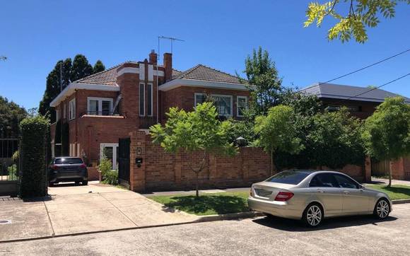 39 Evans Court, Toorak