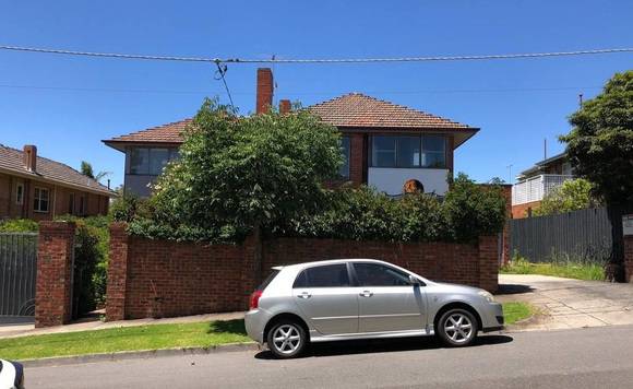 2-4 Kyeamba Grove, Toorak