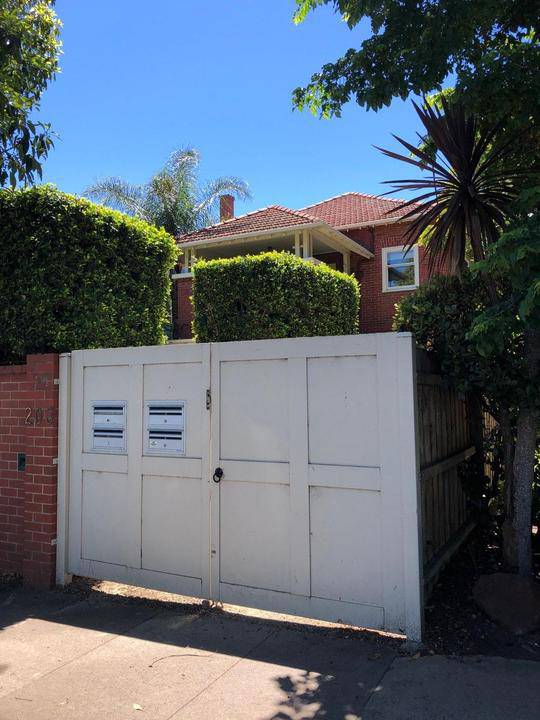 203 Dandenong, Windsor