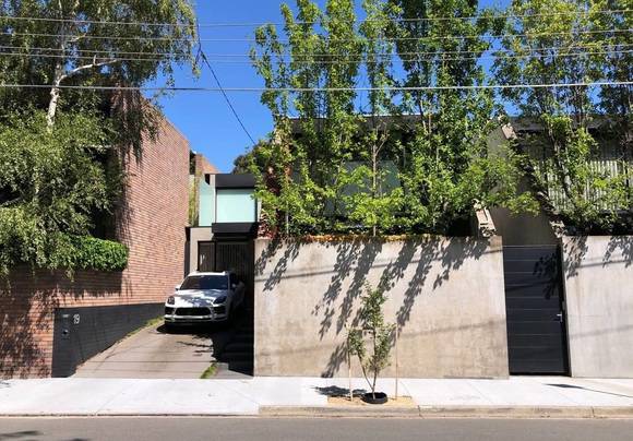 19 A'Beckett Street, Prahran.