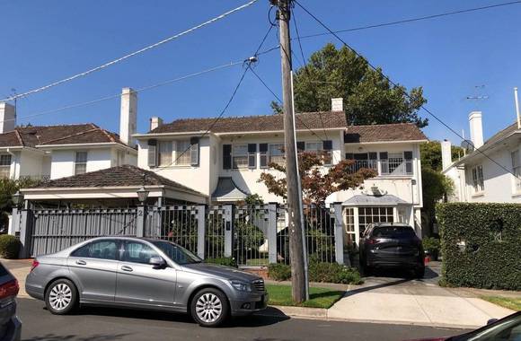 2-3 St Georges Court, Toorak