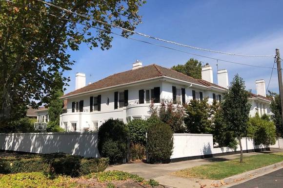 9 St Georges Road, Toorak