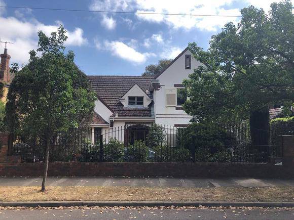 37 Talbot Crescent, Kooyong